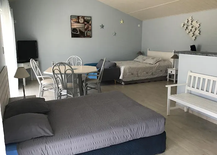 בית הארחה La Petite Girardiere Talmont-Saint-Hilaire